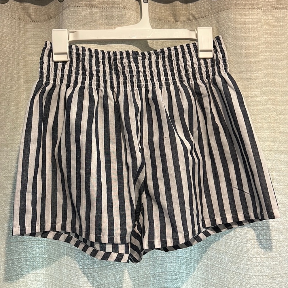 SHEIN Shirred Waist Striped Shorts